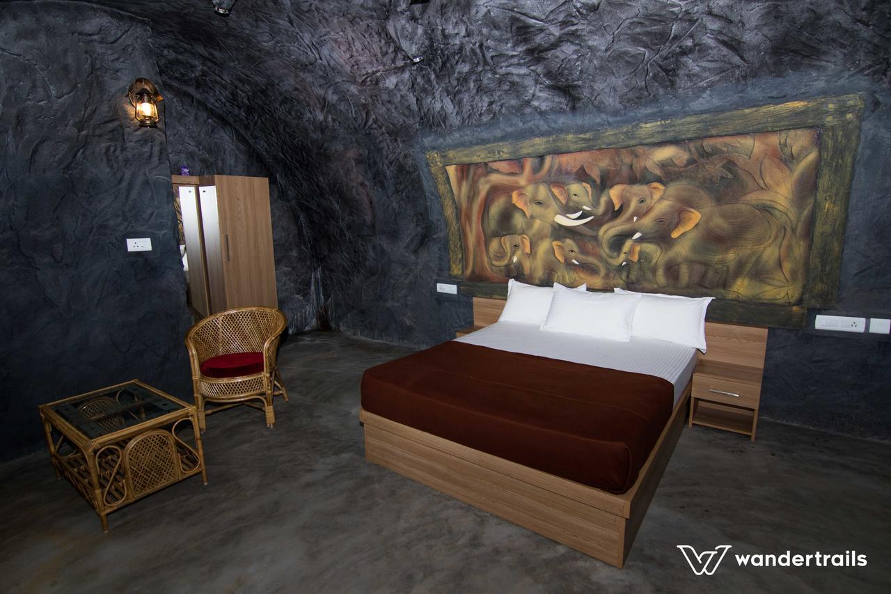 Cavern Wayanad-A Wandertrails Stay Kaniyambetta Exterior photo